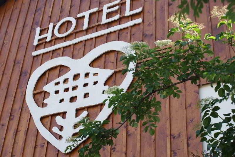 อินเตอร์โฮเต็ลพอร์ตเดอเจอแนฟ Hotel ไยยาร์ด ภายนอก รูปภาพ